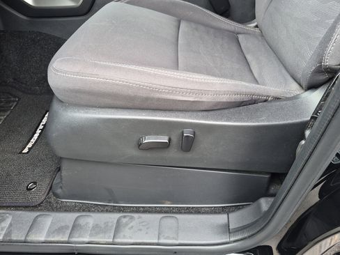 Used 2023 Nissan Frontier SV w/ Technology Package image 13