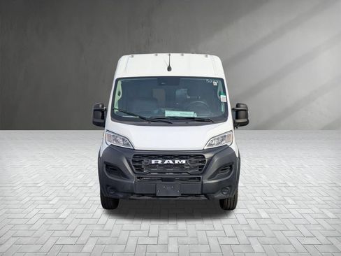 Used 2024 RAM ProMaster 2500 FWD image 3