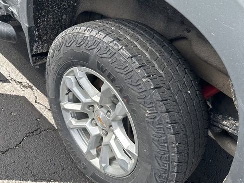 Used 2025 Chevrolet Silverado 1500 LT image 5