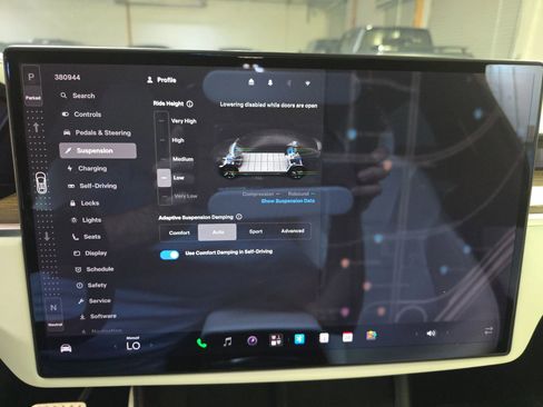Used 2023 Tesla Model X AWD/4WD image 28
