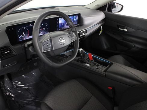 Certified 2026 Nissan Sentra SV w/ SV Convenience Package FWD image 19