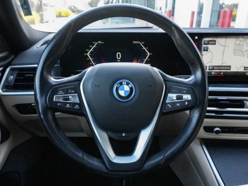 Certified 2023 BMW i4 eDrive35 RWD image 17
