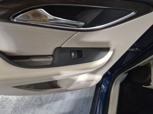 Used 2023 Buick Envision Avenir AWD/4WD image 21