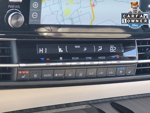 Used 2022 Toyota Sienna Platinum image 29