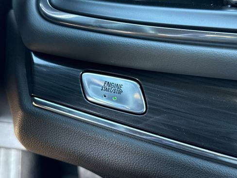 Used 2024 Buick Enclave Premium image 29