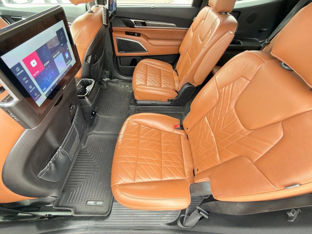 Used 2023 Kia Telluride SX Prestige X-Pro AWD/4WD image 17