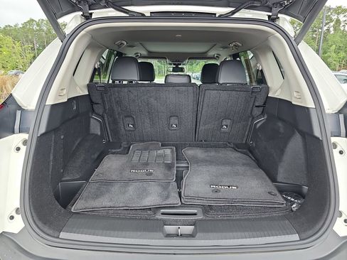 Used 2023 Nissan Rogue SL AWD/4WD image 13