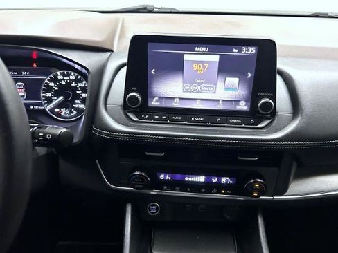Certified 2023 Nissan Rogue SV AWD/4WD image 13