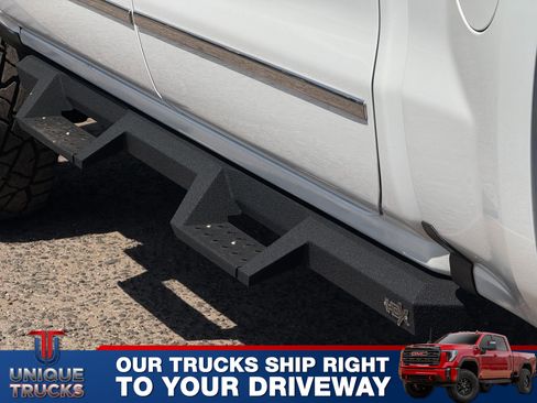 Used 2018 Chevrolet Silverado 1500 LTZ Z71 w/ LTZ Plus Package AWD/4WD image 11