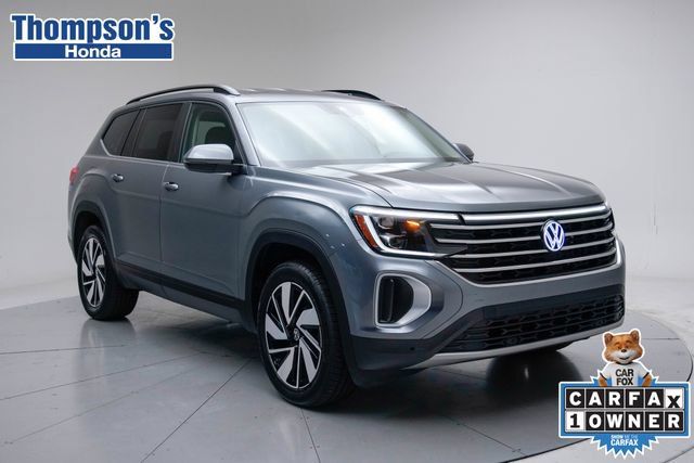 Used 2024 Volkswagen Atlas SE AWD/4WD image 1