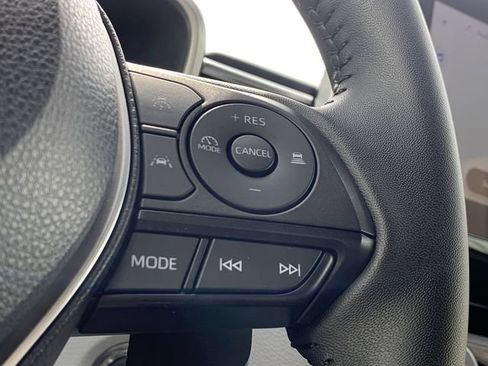 Used 2025 Toyota Corolla SE FWD image 23
