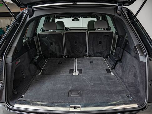 Used 2023 Audi Q7 3.0T Premium Plus w/ Premium Plus Package AWD/4WD image 39