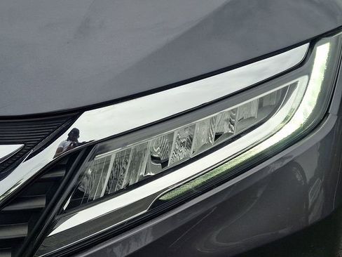Certified 2019 Honda Odyssey Touring image 9