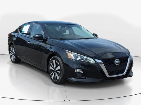 Used 2021 Nissan Altima 2.5 SL FWD image 3