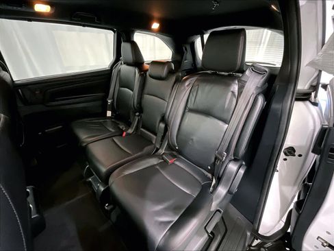Used 2023 Honda Odyssey Sport image 15