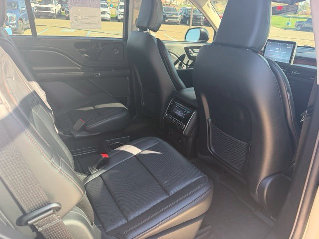 Used 2024 Lincoln Aviator Reserve w/ Jet Package AWD/4WD image 30
