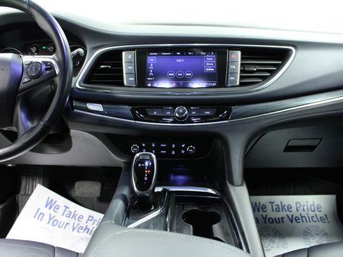 Used 2021 Buick Enclave Premium w/ Sun and Sites Package image 19