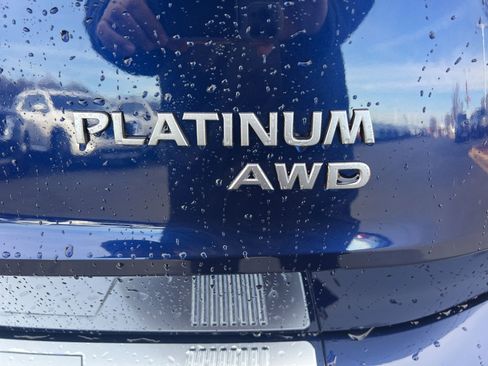 New 2026 Nissan Rogue Platinum image 9