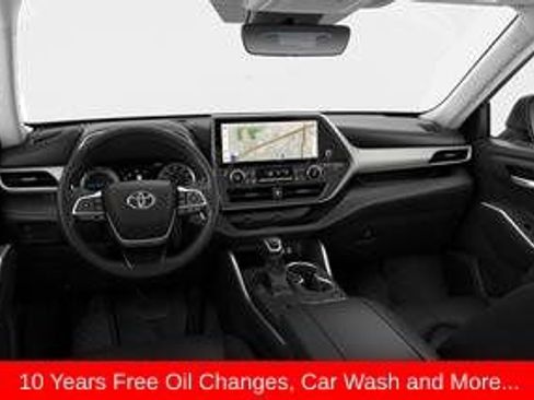 New 2026 Toyota Highlander XLE image 22
