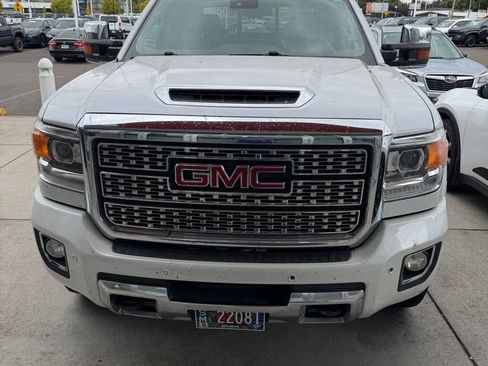 Used 2018 GMC Sierra 2500 Denali AWD/4WD image 1