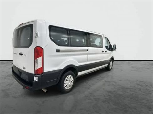 Used 2022 Ford Transit 350 XLT image 4