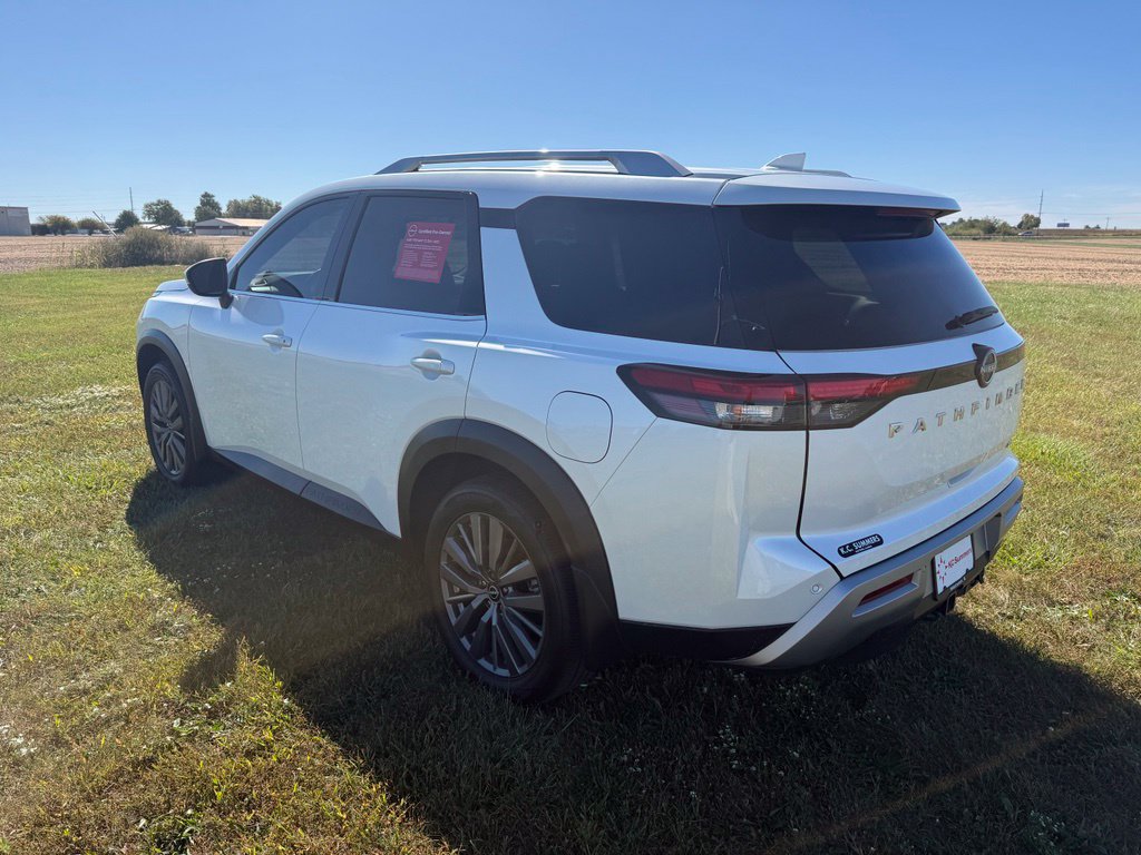 Certified 2025 Nissan Pathfinder SL w/ SL Premium Package FWD image 7