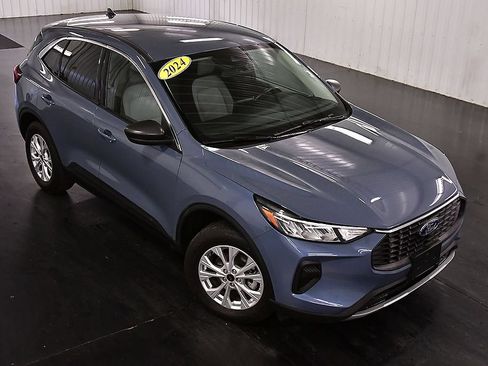 Used 2024 Ford Escape Active AWD/4WD image 14