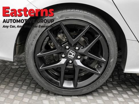 Used 2022 Honda Civic Sport image 29
