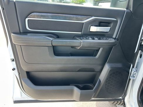 Used 2024 RAM 3500 Big Horn image 11