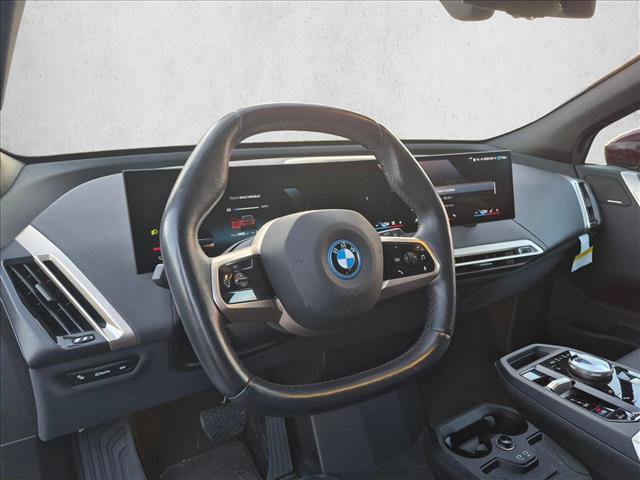 Used 2024 BMW iX xDrive50 w/ Sport Package AWD/4WD image 9