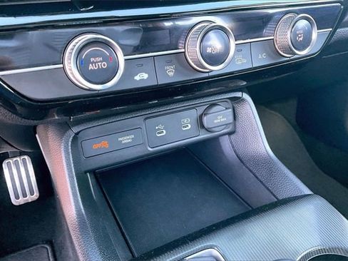 Used 2025 Honda Civic Sport image 29