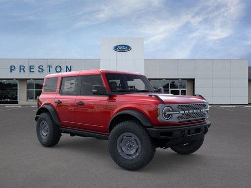 New 2025 Ford Bronco Badlands image 7