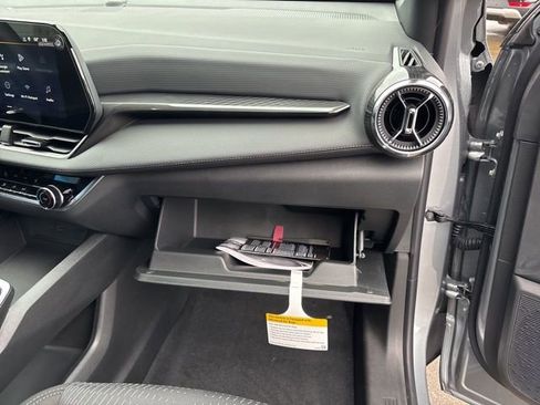 New 2026 Chevrolet Equinox LT w/ Safety and Technology Package AWD/4WD image 39