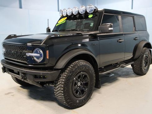 Used 2024 Ford Bronco Wildtrak image 30