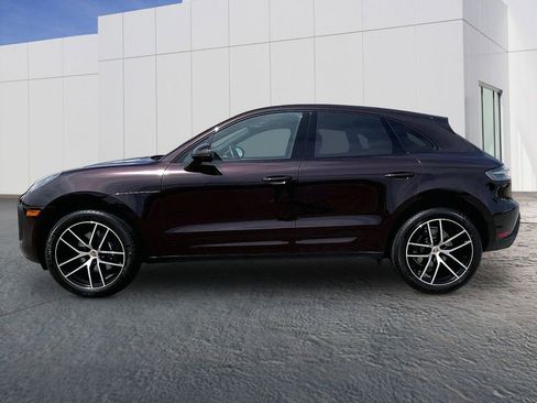 Used 2025 Porsche Macan AWD/4WD image 2