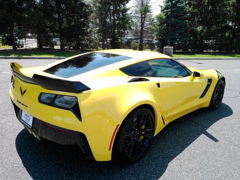Used 2017 Chevrolet Corvette Z06 RWD image 7