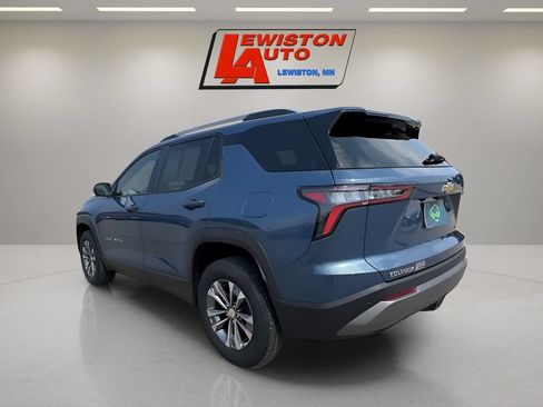 Certified 2025 Chevrolet Equinox LT w/ Convenience Package II FWD image 3
