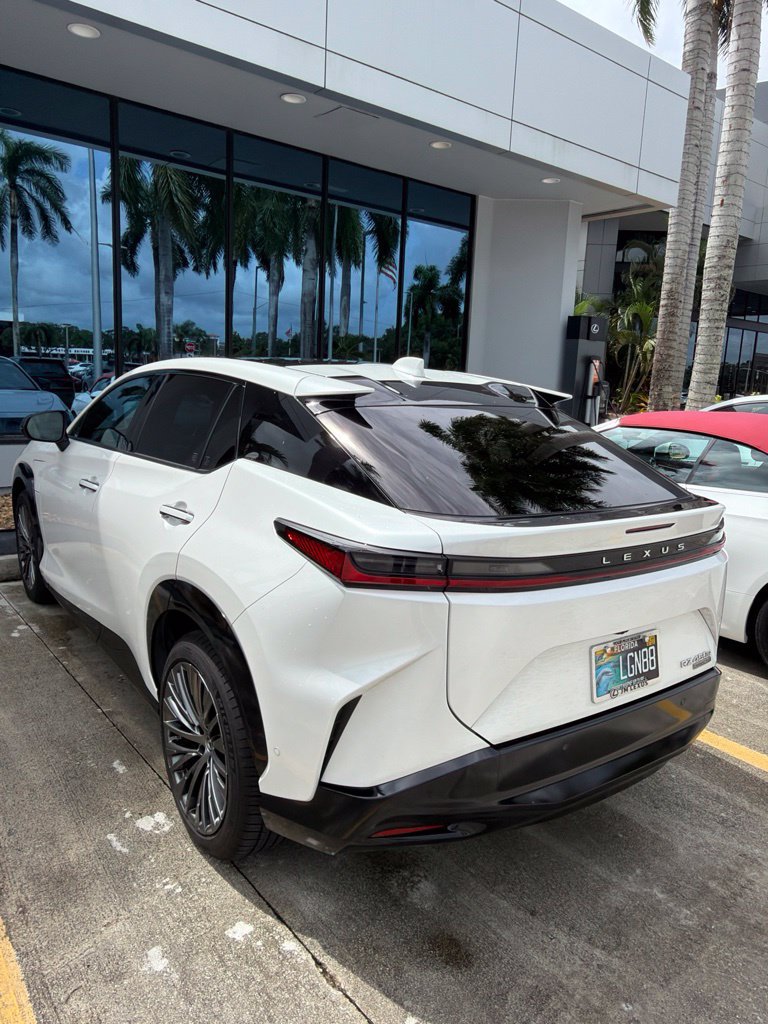 Used 2024 Lexus RZ 450e Premium AWD/4WD image 4