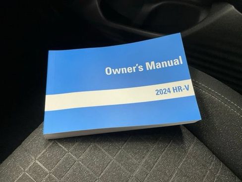 Certified 2024 Honda HR-V LX image 32