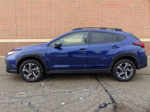Used 2024 Subaru Crosstrek 2.0i Premium AWD/4WD image 5