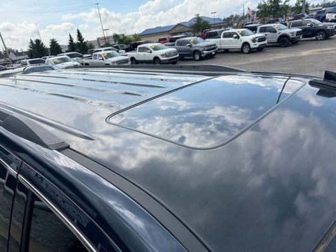 Used 2020 GMC Yukon XL SLT image 65