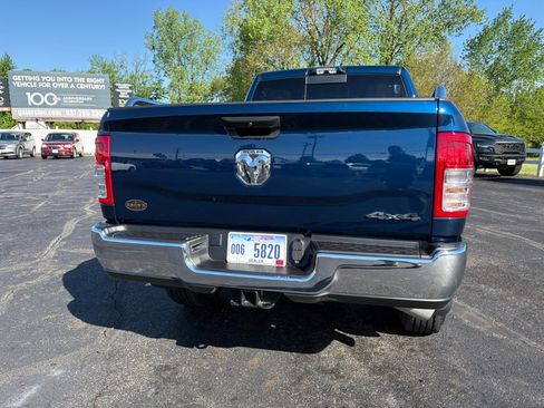 Used 2024 RAM 3500 Tradesman w/ Chrome Appearance Group AWD/4WD image 4