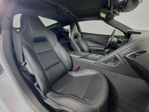 Used 2019 Chevrolet Corvette Stingray Coupe w/ 1LT image 10