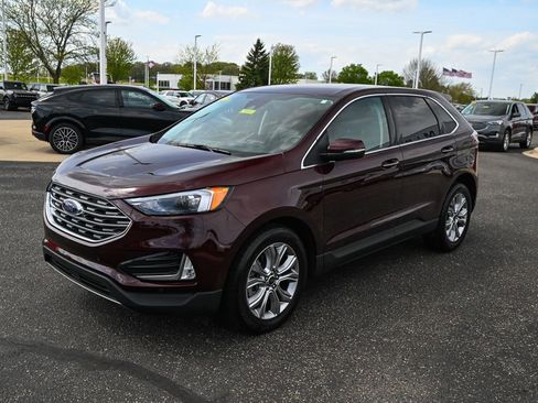 Used 2024 Ford Edge Titanium w/ Class II Trailer Tow Package AWD/4WD image 9