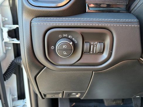Used 2024 RAM 3500 Limited AWD/4WD image 25