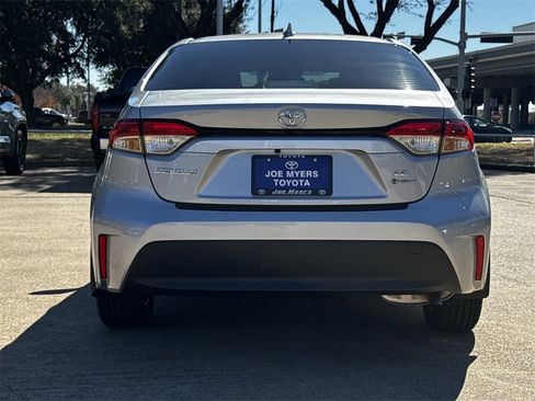 New 2026 Toyota Corolla LE image 8