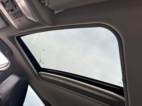 Used 2022 Toyota RAV4 XLE image 13