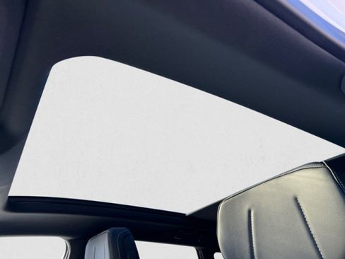 Used 2024 Cadillac Lyriq Tech w/ Driver Assist Package image 12