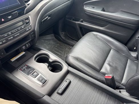 Used 2023 Honda Ridgeline RTL-E image 24