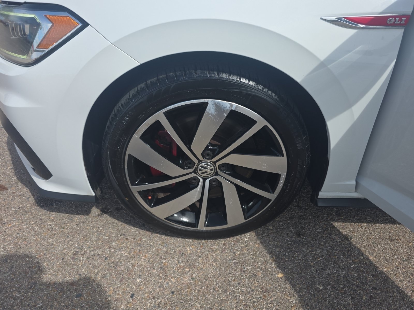 Used 2019 Volkswagen Jetta GLI FWD image 26